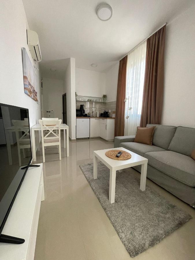Morpheus Apartmani Sremska Mitrovica Extérieur photo