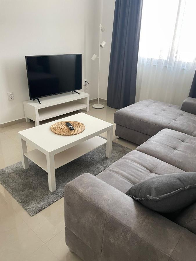 Morpheus Apartmani Sremska Mitrovica Extérieur photo