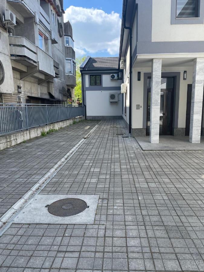 Morpheus Apartmani Sremska Mitrovica Extérieur photo