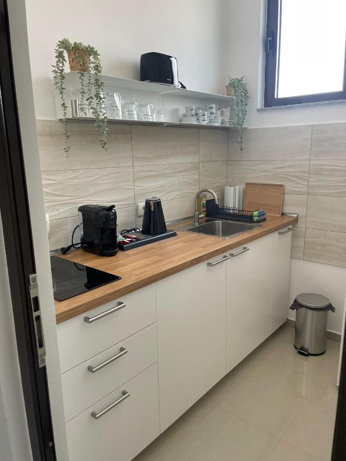 Morpheus Apartmani Sremska Mitrovica Extérieur photo