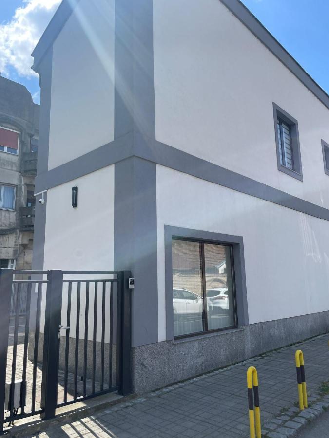 Morpheus Apartmani Sremska Mitrovica Extérieur photo