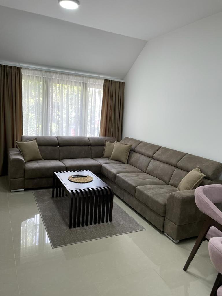 Morpheus Apartmani Sremska Mitrovica Extérieur photo