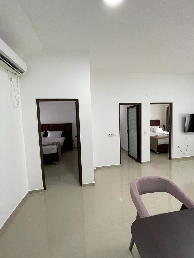 Morpheus Apartmani Sremska Mitrovica Extérieur photo