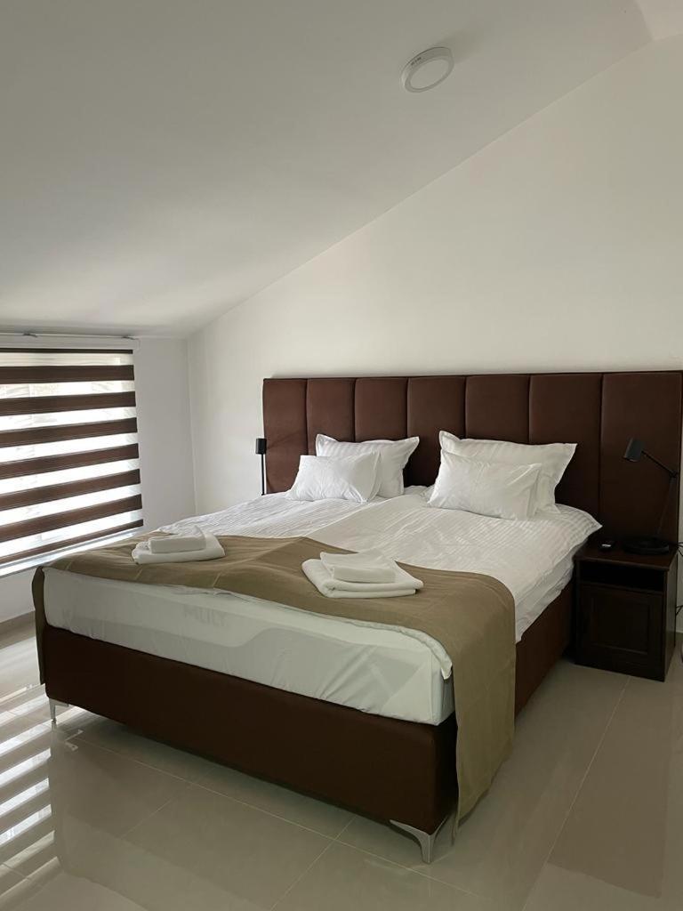 Morpheus Apartmani Sremska Mitrovica Extérieur photo